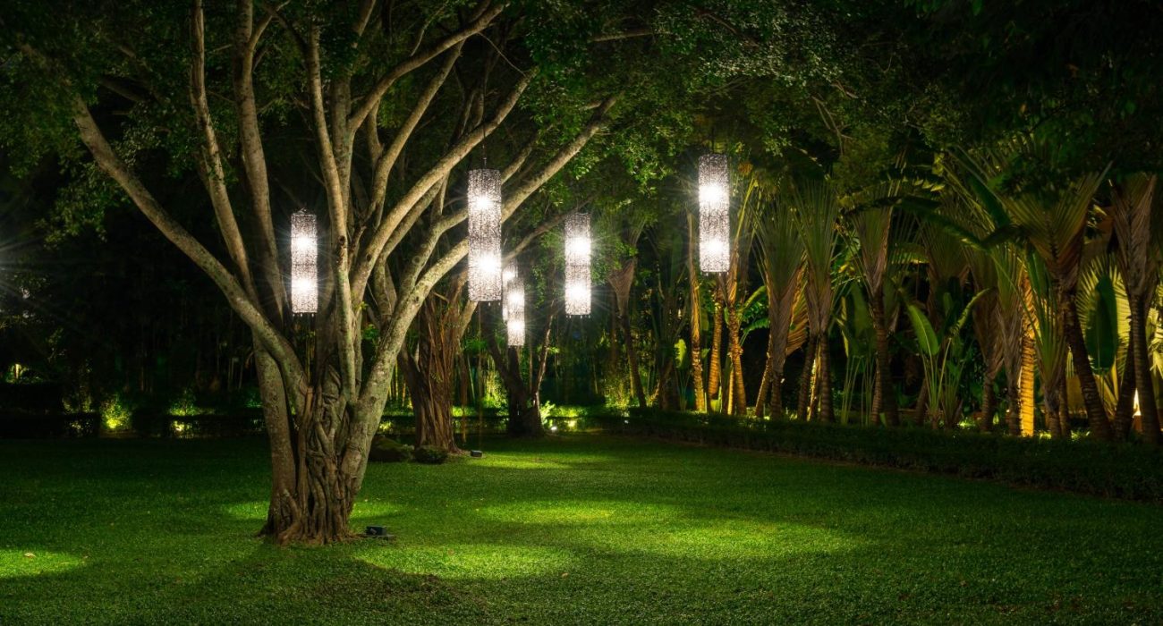 Creative Ideas for Designing Custom Outdoor Lighting Systems That Wow