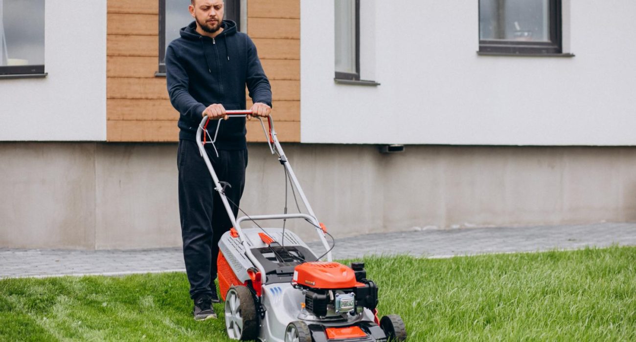 Acreage Mowing Services and Professional Acreage Mowing: Expert Care for Large Landscapes